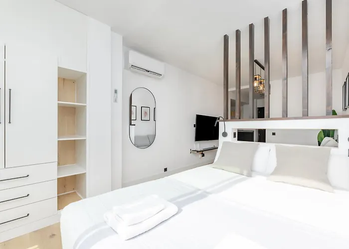 Beachfront Ph With Amazing Views Rdr357